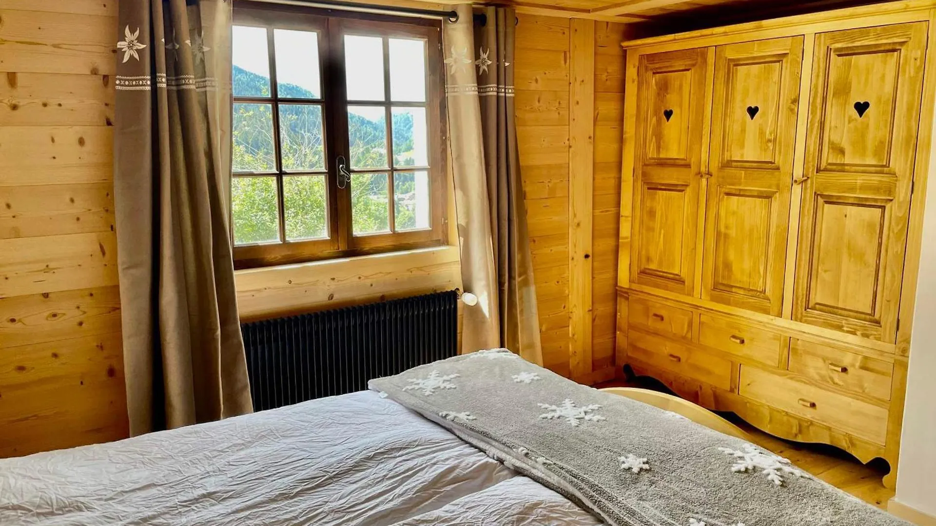Chalet Cosy Renove, 4 Chambres, Terrasse, Wifi, Parking, Pres Village Et Ski-Bus - Fr-1-505-191 Flumet